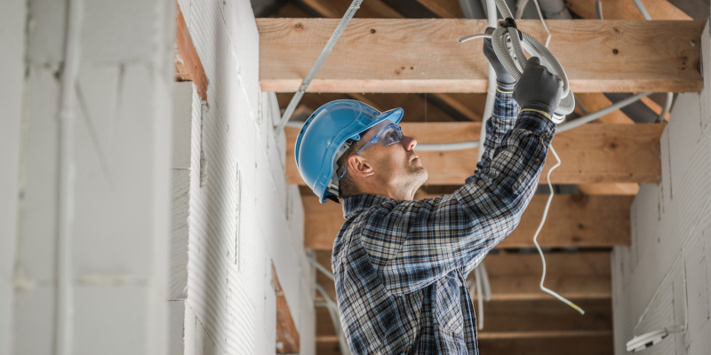 What Red Flags Should You Look for When Hiring a New Build Electrician?